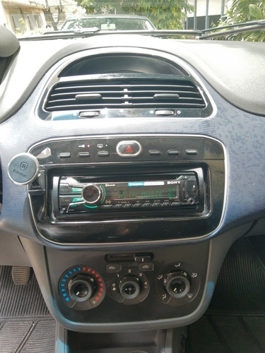Fiat Punto 2013 1.4 Attractive Flex 5p