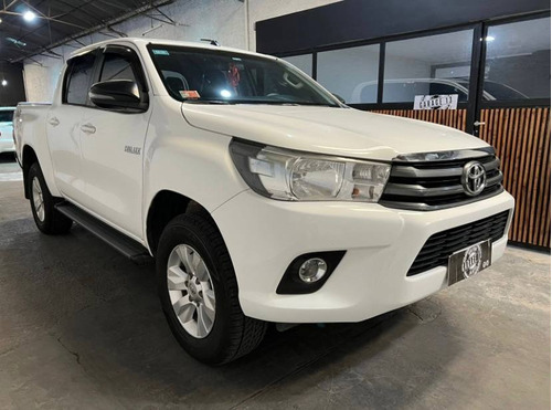 Toyota Hilux 2.8 Cd Sr 177cv 4x4