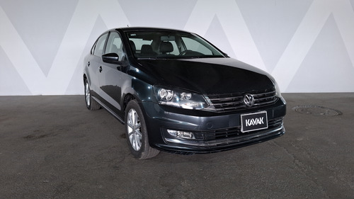 Volkswagen Vento 1.6 HIGHLINE STD.