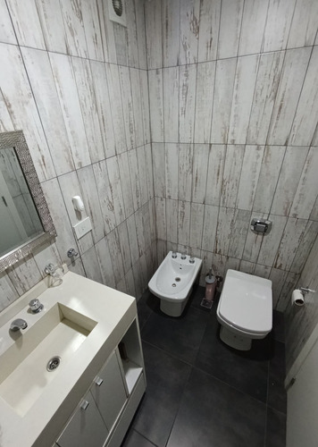 Venta O Alquiler De Casa A Estrenar. 4 Plantas, Full Amenities- Banfield O.
