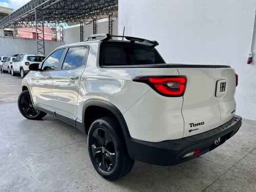Imagem 2 de 10 de Fiat Toro 1.8 16v Evo Flex Endurance At6