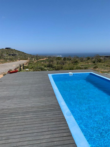 Casa Amoblada En Venta De 4 Dorm. En Los Molles