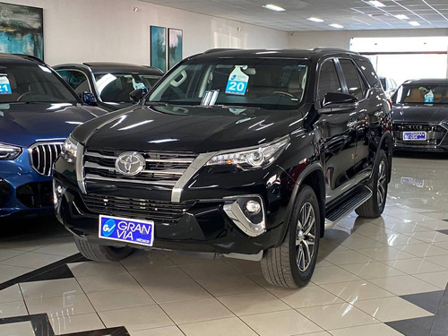Imagem 1 de 12 de Toyota Hilux Sw4 2.8 Srx 4x4 7 Lugares 16v Turbo