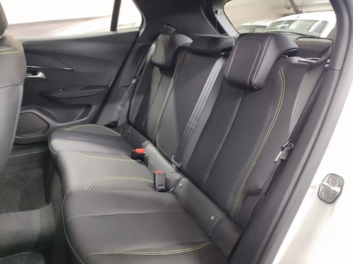Peugeot 2008 1.0T Gt