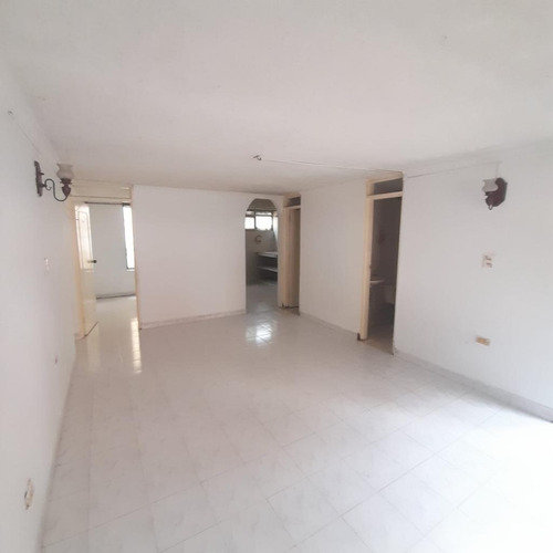 Apartamento En Venta En Cali Los Alcázares. Cod 15508