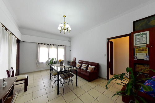 Venta Casa 4 Amb.(amplios) Wilde,avellaneda Patio