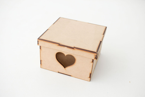 Cajas Caladas 15x15 Corazón Love Fibrofacil X3u