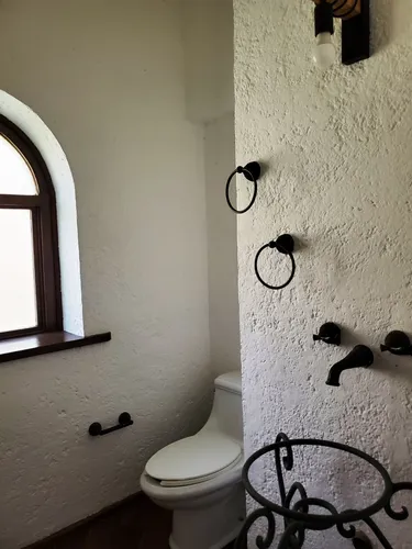 Casa Venta, Con Departamento O Estudio Independiente. 10 Estacionamientos.