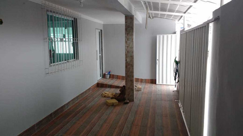 Imagem 3 de 14 de D100 Ótima Casa Independente Em Alcântara! Fino Acabamento !