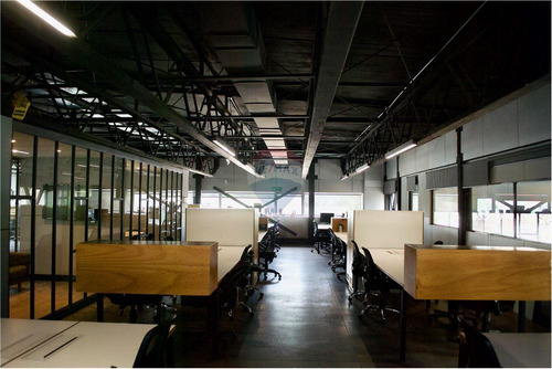 Excelentes Oficinas/bodegas En Muy Buena Ubicación