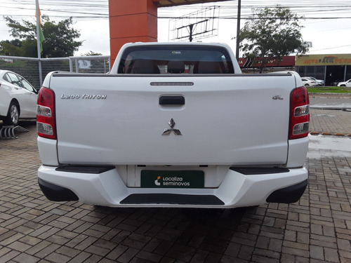 Mitsubishi L200 Triton 2.4 16V TURBO DIESEL GL CD 4X4 MANUAL