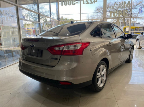 Imagen 6 de 14 de Ford Focus