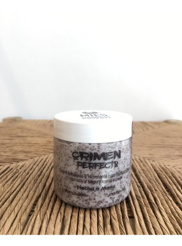 Imagen 2 de 3 de Crema Exfoliante E Hidratante Crimen Perfecto Mies