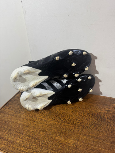 Botines Adidas Predator Freak .3 Fg Talle 41.5 (Usado)
