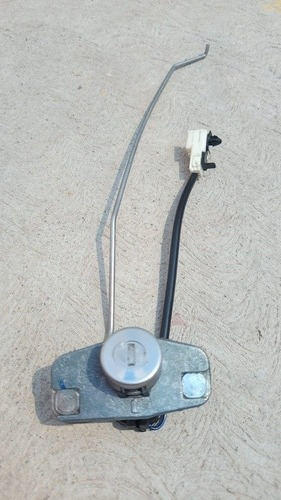 Cilindro De Llave De Cajuela / Nissan Tiida 2007-2015 