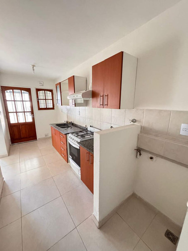 Alquiler Duplex De 2 Dormitorios Escritorio Con Garage Y Patio Zona - Orfeo Superdomo - Veni A Conocerlo!!!