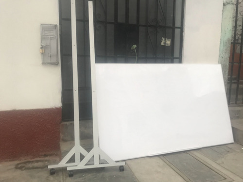 Pizarra Acrilica Blanca Con Ruedas Y Frenos 1.2mx2.0m