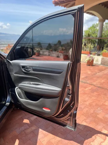 Renault Koleos 2.5 Intens 4X4 Bose