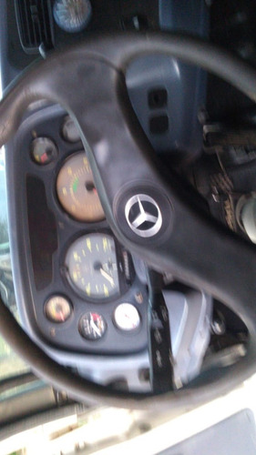Imagen 12 de 15 de Mercedes Benz 1620 2005