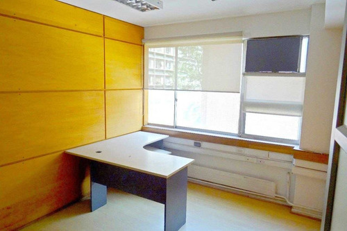 Vende Excelente Oficina Mac-iver - Moneda, Santiago