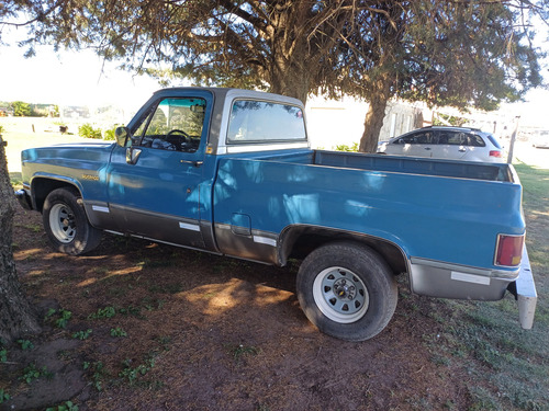 Chevrolet Silverado 1981, Americana, Buen Estado