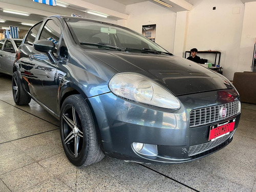 Imagen 3 de 11 de Fiat Punto 1.6 Essence Año 2011.