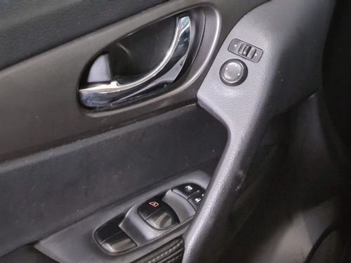 Imagen 8 de 15 de Nissan X-trail Sense 2016