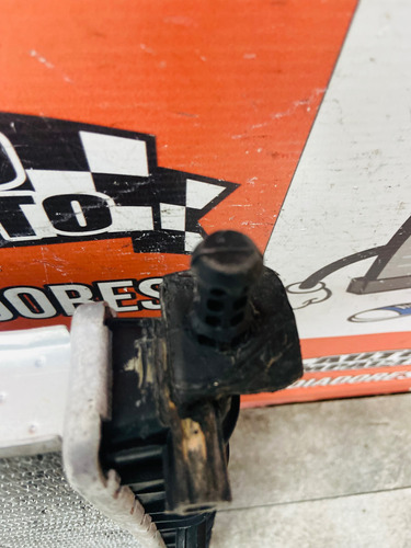 Radiador De Água Fiat Doblô 2006 À 2015 Original #1495 (Usado)