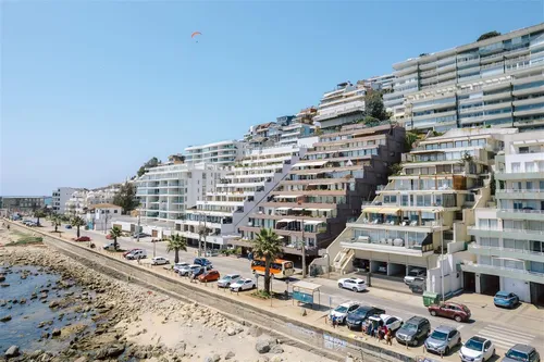 Departamento En Venta De 4 Dorm. En Concón