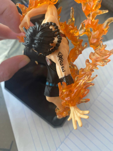 Figura De Colección Portgas Puño De Fuego One Piece 11 Cm