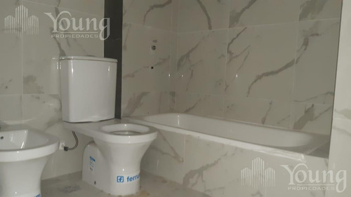 Imagen 13 de 19 de Local Sobre Paysandu, Doble Altura, Venta En Pozo, En Wilde Centro!!!!