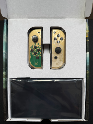 Nintendo Switch Oled Heg-001 64gb The Legend Of Zelda: Totk Dorado (Usado)