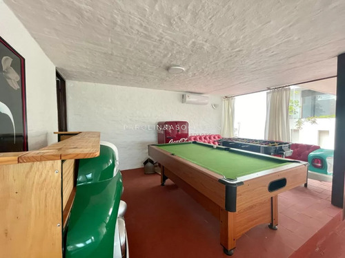 Casa En Venta Sobre La Ruta, Frente Al Mar Punta Del Este.