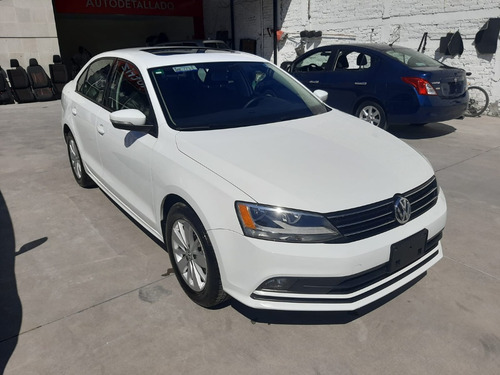 Imagen 2 de 15 de Volkswagen Jetta 2016