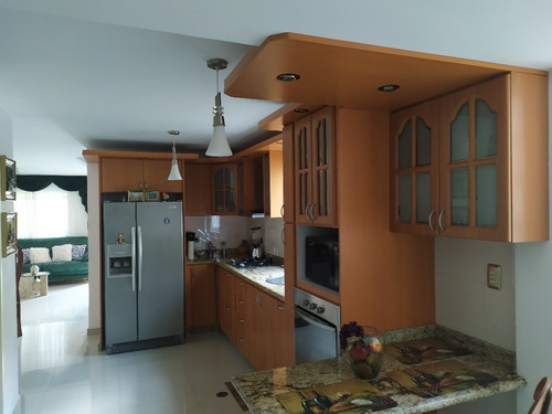 Imagen 3 de 17 de Town House En Res. Villa Rincon I, Naguanagua (lemth-109)