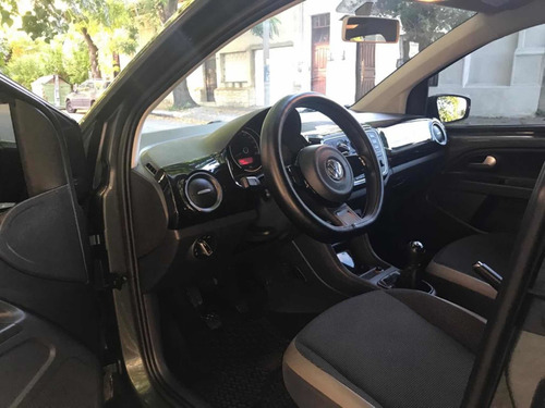 Volkswagen Up! 2016 1.0 High Up! 75cv