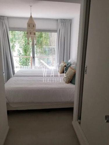 Alquiler Casa De 2 Dormitorios En Suite + Servicio A Una Cuadra De La Playa En José Ignacio.