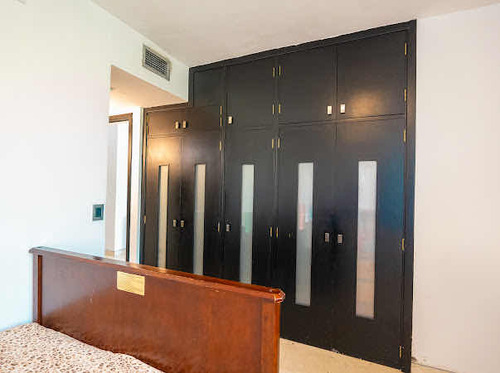 Las Marinas Th Lechería Venta 391 M2