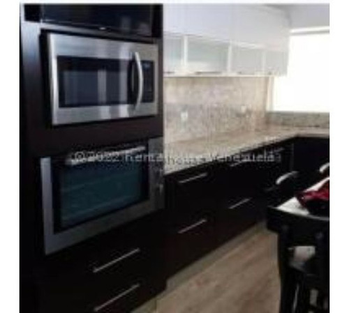 #23-15476 Prestigioso Apartamento En Altamira Sur