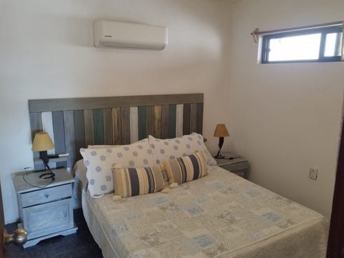 Apartamento Estilo Casa Planta Baja , Estufa A Leña Vista Al Jardin Y Piscina , Fin De Semana Para 2 $  4500, Parrillero ,cochera , Wi Fi 