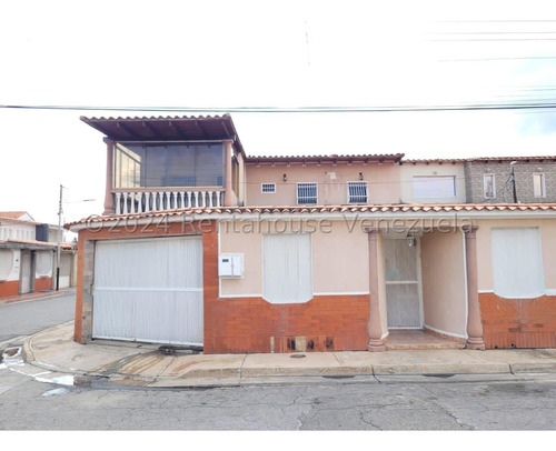 Aup Casa En Venta Urb Villas Del Este- Turmero Cod 24-23689