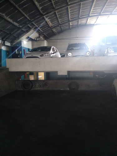 Venta Garage Ciudad Vieja Solis