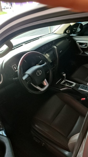 Imagem 6 de 10 de Toyota Hilux Sw4 2018 Flex