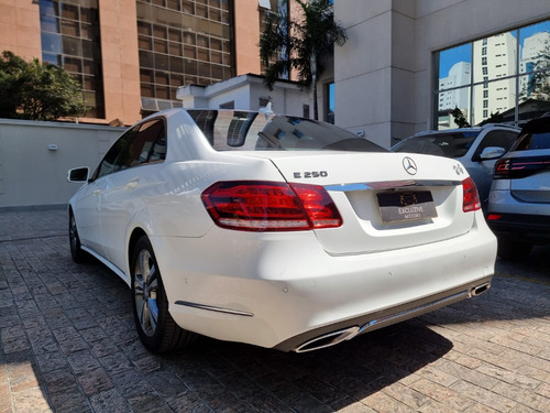 Mercedes-Benz Classe E 2.0 Avantgarde Turbo 4p