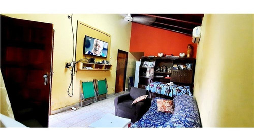 Imagen 4 de 13 de Vendo Casa En El Barrio Santa María, A 2 Cuadras De La Ruta Sexta: 2 Habitaciones Y 2 Baños.