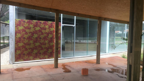 Imagen 2 de 6 de Alquiler Anual Divino Local Comercial En Solanas P. Ballena!
