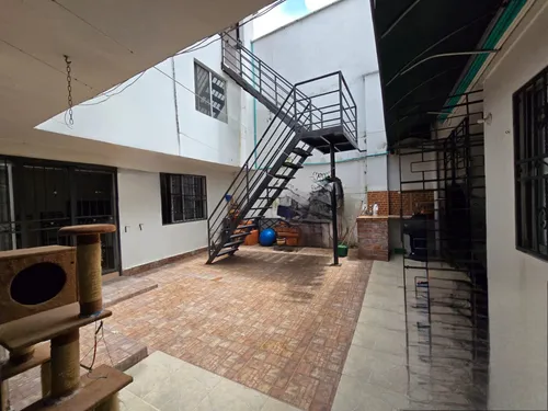 Casa En Venta En Floresta Medellin. Cod V13079