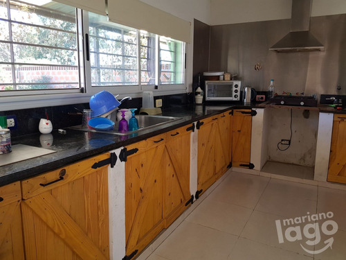 Imagen 10 de 16 de Casa En Venta De 2 Dormitorios C/ Cochera En Pueblo Esther