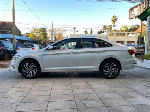 Imagen 6 de 15 de Volkswagen Vento 1.4 Highline 150cv At 0km 2021 46655831