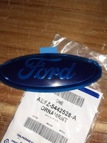 Emblema (ford) De Maleta De Fusion 2010